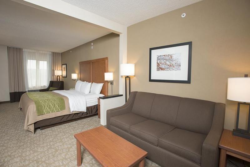 Comfort Inn & Suites West Chester - North Cincinnati Exterior foto